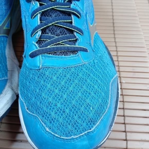 Mizuno Wave Rider 19 men\'s blue sz 12.5 EE. 23pem